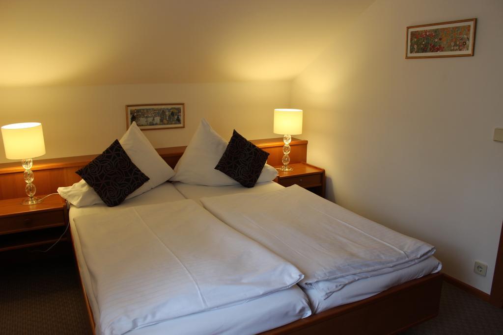 Seehotel Paulitsch Velden am Woerthersee Room photo