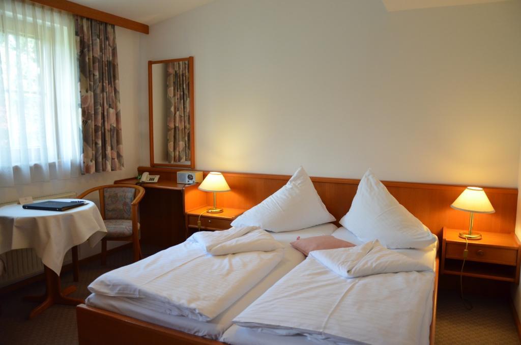 Seehotel Paulitsch Velden am Woerthersee Room photo